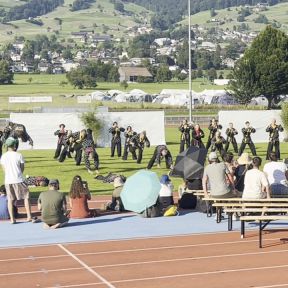 Video Sommerlager 2025 Show Domino mit Falltechniken